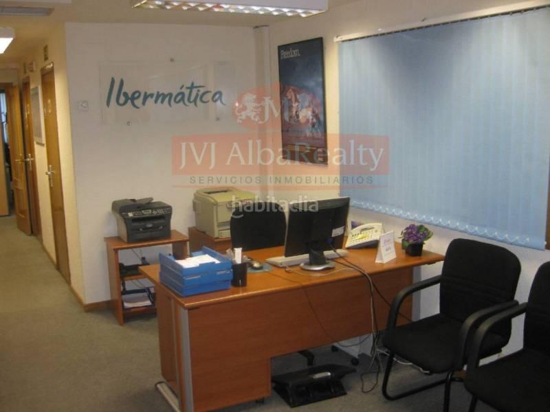 Foto 252d98c0-f85b-411d-b2e6-9b4f24e42978. Alquiler local comercial se alquila local comercial zona Centroaltozano en Albacete