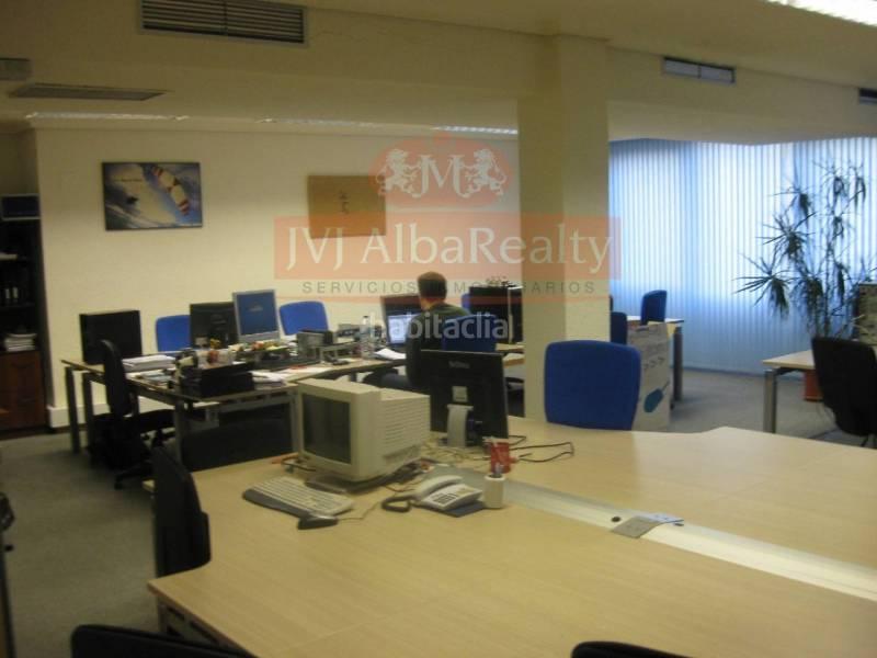 Foto a3634b93-7479-405c-a560-1303a2dfd426. Lloguer local comercial a Centro Albacete