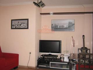 Location Appartement à Hospital. Se alquila bonito piso de 2 dormitorios y 1 baño en la calle áng