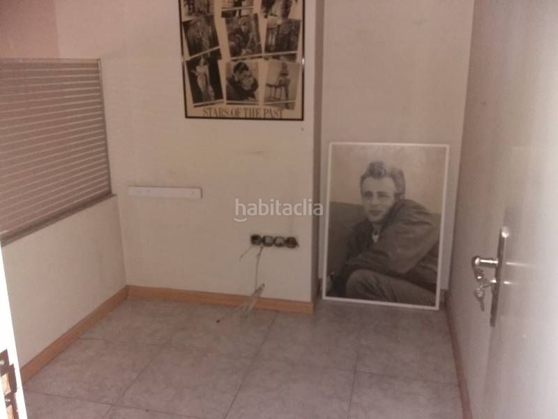 Foto c0d98bb9-d4d7-460a-a16e-f63e6be7137d. Lloguer local comercial a Centro Albacete