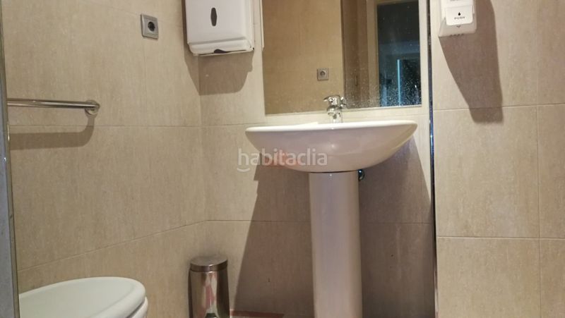 Foto 8029cf87-f678-47f3-9886-51582706a17a. Local comercial a Centro Albacete