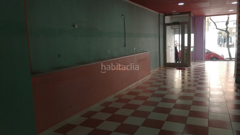Foto e18c1578-e9f6-42ef-b66e-fe505f68be2d. Local comercial a Centro Albacete