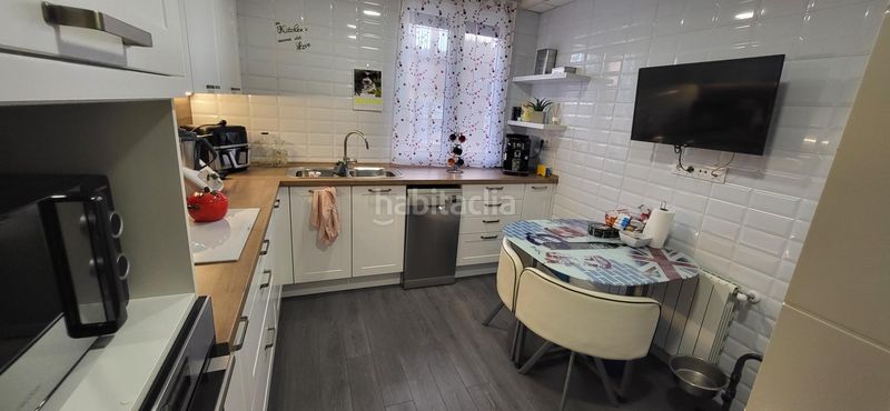 Foto d2012bf3-80bb-41da-ba79-7da1be3ddd08. Pis amb calefacció a Centro Albacete