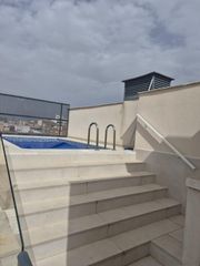 Apartamento en Carretas - Pajarita. Se vende magnifica vivienda con piscina comunitaria