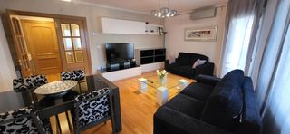 Affitto Appartamento in El Pilar. Se alquila precioso y seminuevo piso frente a la feria, 2 dormt.