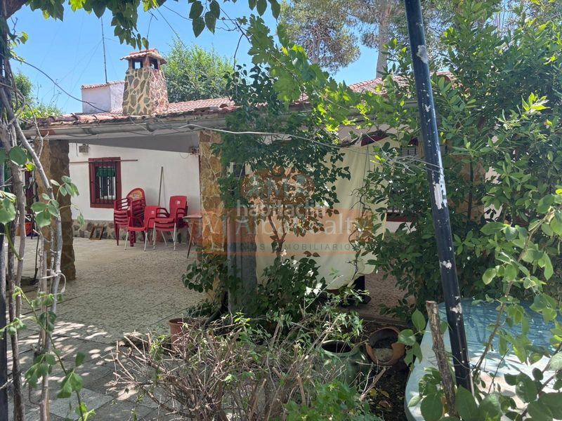 Foto d96d7901-9ce8-459a-a2d7-436d7d18405f. Masia amb piscina a Pedanías - Extrarradio Albacete