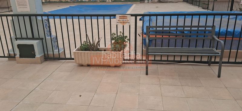 Foto 9f4e9a2f-85ac-40a0-9056-2dc1719cde1e. Pis amb calefacció aparcament piscina a Ensanche - Franciscanos Albacete