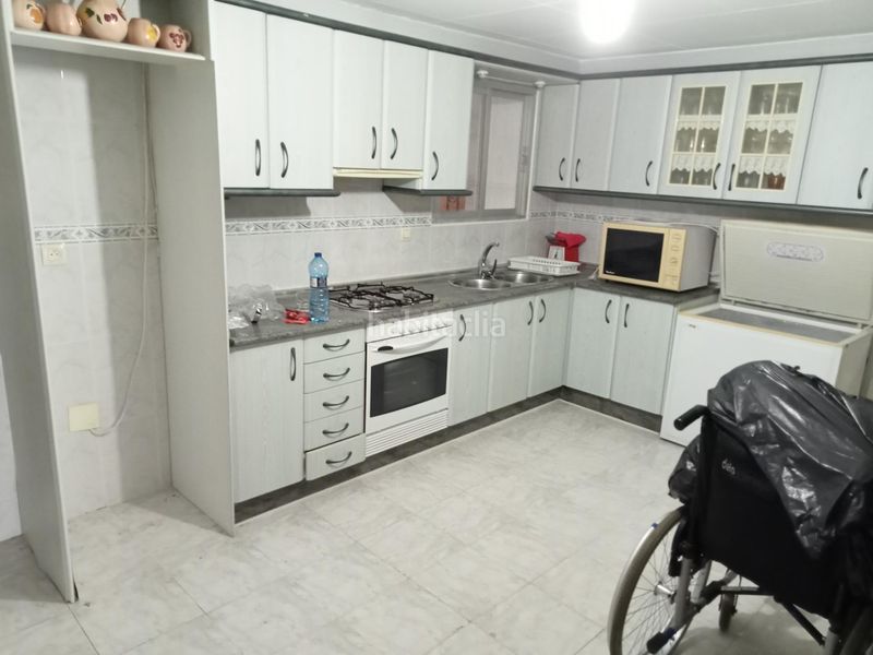Foto e4b4c3d5-6f16-4a23-bbd8-c00e16ceed6b. Casa amb aparcament a Lezuza