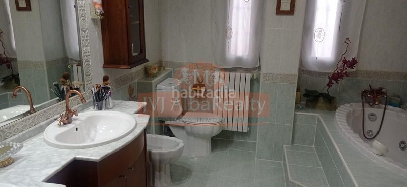 Foto 28a28069-fbd6-4b37-9c8d-e1780472d4bf. Casa adossada amb calefacció aparcament a Alto de los Molinos Albacete