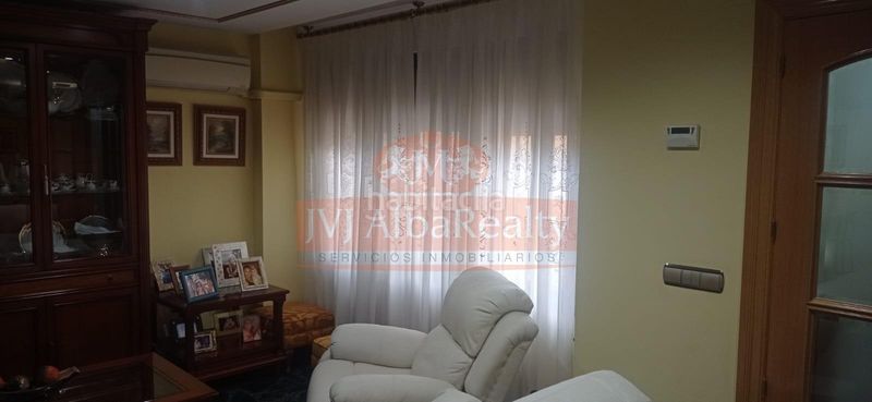 Foto ab064800-c709-4405-aefd-025c461f7991. Casa adossada amb calefacció aparcament a Alto de los Molinos Albacete