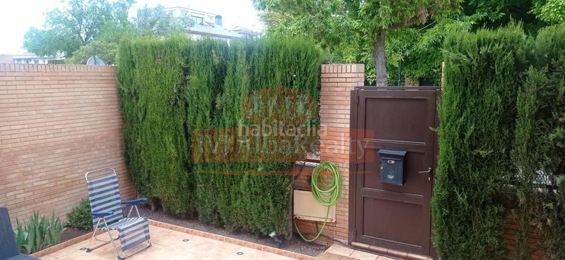 Foto e37a9483-e146-4b4c-9bf8-cb9758a344d2. Casa adossada amb calefacció aparcament a Alto de los Molinos Albacete