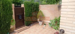 Casa adossada a Alto de los Molinos
