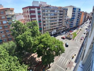 Miete Etagenwohnung in Feria. Alquiler para estudiantes en calle feria
