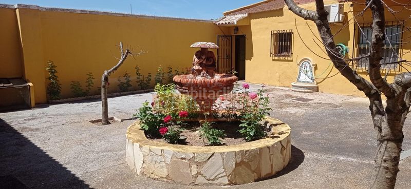 Foto 019b1df5-cc64-48c1-9568-a04bdb7b9b6c. Casa amb aparcament piscina a La Milagrosa Albacete