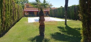 Casa en La Milagrosa. En venta bonita parcela en ctra de ayora a 1km de albacete.