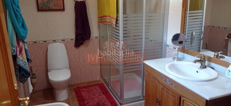 Foto 4e06c61f-8cff-4c40-af94-41d486510798. Casa amb aparcament piscina a La Milagrosa Albacete