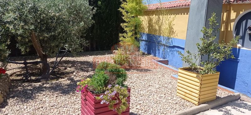 Foto 58a79c4a-a8b4-43a1-8d33-240e6680bfd2. Casa amb aparcament piscina a La Milagrosa Albacete