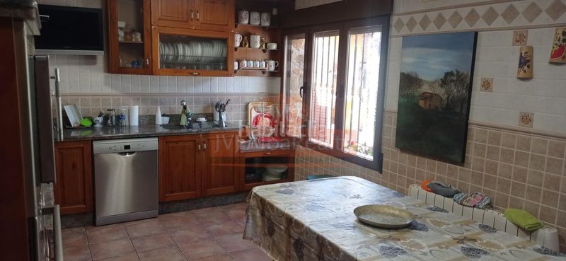 Foto c7165ff0-72bf-45a3-924a-652f74c88206. Casa amb aparcament piscina a La Milagrosa Albacete