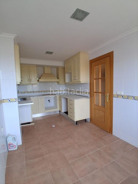Foto ab5bae76-60ca-46e7-a05f-ce7a093a4a25. Casa adossada amb calefacció aparcament piscina a Balazote