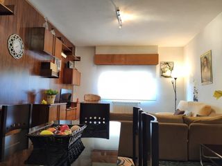 Location Appartement à Hospital. Se alquila vivienda para estudiantes 4 dormt. y 2 baños zona hos