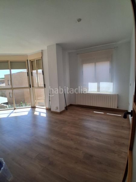 Foto 18d59723-7577-44a2-bd4a-6fd6ff10d1e7. Apartament amb calefacció aparcament a Universidad Albacete