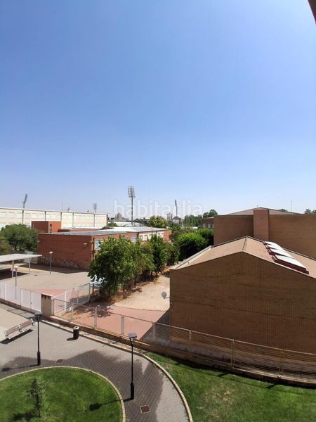 Foto 6279ad81-ac3c-46f8-be0f-0671998de280. Apartament amb calefacció aparcament a Universidad Albacete