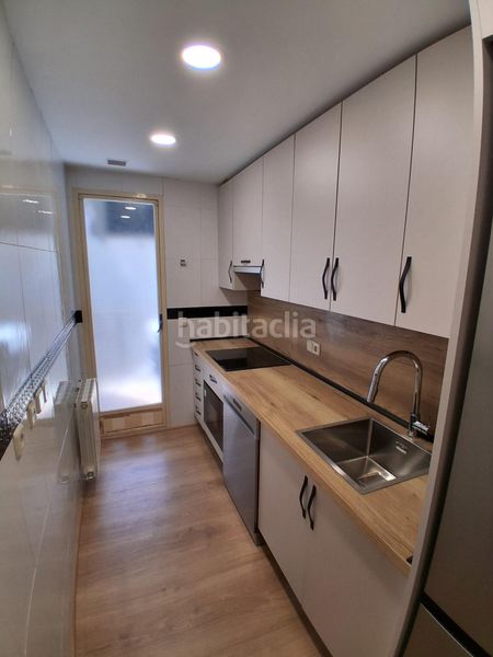 Foto be8917ee-333f-4025-ae37-21523c54b7a0. Apartament amb calefacció aparcament a Universidad Albacete