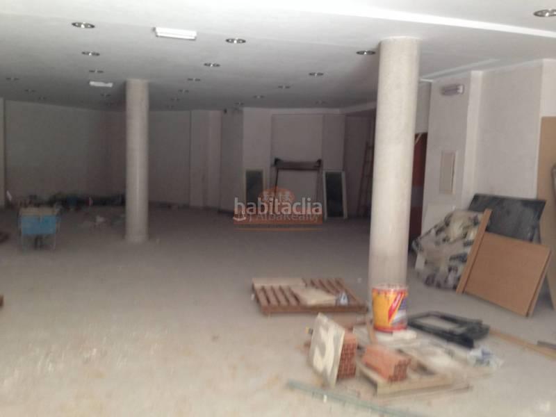 Foto f0f9c51e-d707-45d0-9a7b-e37949e76d9c. Affitto locale commerciale in El Pilar Albacete