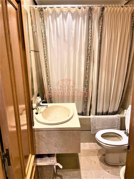Foto 4d47d02d-6240-4c15-8438-6893aae387fc. Apartament amb calefacció a Centro Albacete