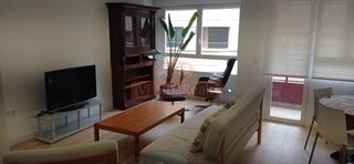 Lloguer Pis a Centro. Se alquila vivienda amueblada en zona centroayuntamiento.