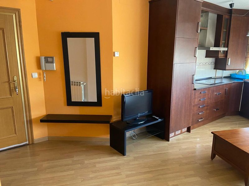 Foto c212d3f3-71db-463e-91e1-1f65a2c24a3b. Rent flat with heating in Centro Albacete