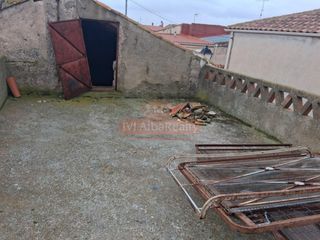 Maison à Hoya - Gonzalo. Casa de pueblo en hoya gonzalo para reformar