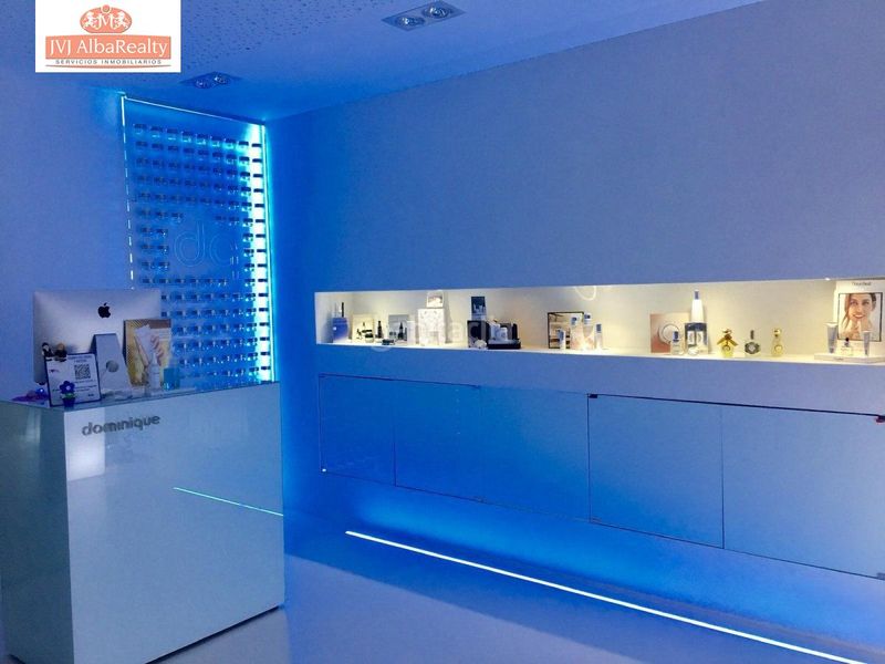 Foto 87d97fcd-9332-4521-b3a4-39ab5cfea860. Local comercial a Centro Albacete