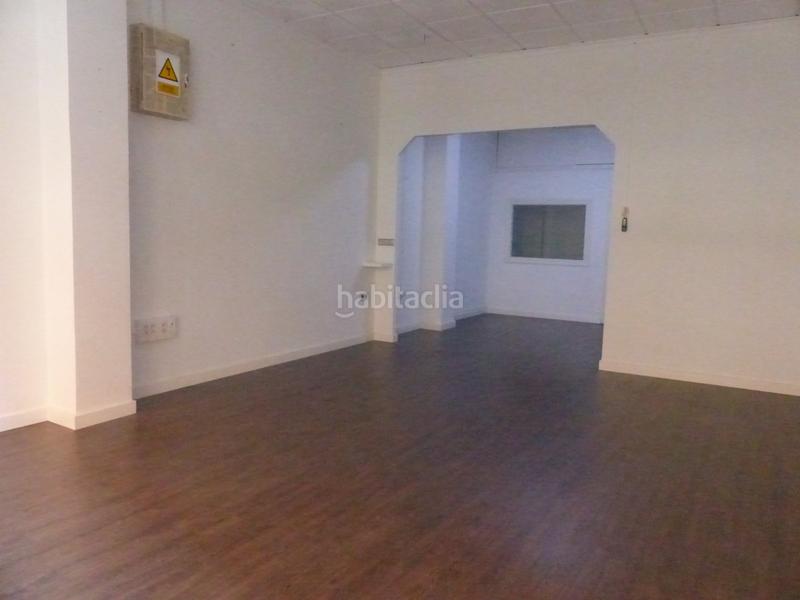 Foto fd4474fe-2162-4a16-b9b7-78ecbe2bda8f. Rent business premise in Feria Albacete