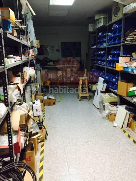 Foto 1d6885c9-b083-4531-b083-d44cae08620d. Lloguer local comercial a Fátima Albacete