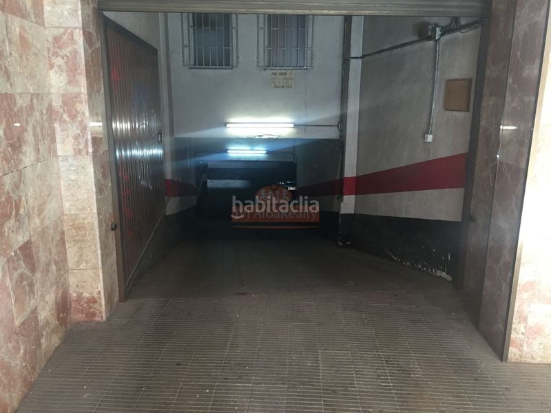 Foto 7342826a-36bb-4a52-afbd-a224a64b0ef7. Aparcament cotxe a Feria Albacete
