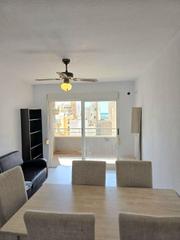 Piccolo appartamento in Puerto Deportivo. Apartamento cerca del mar