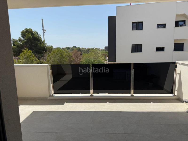 Foto 33dcf398-dd96-44c8-aafe-008f7ddf32ec. Apartament amb calefacció aparcament piscina a La Florida Orihuela