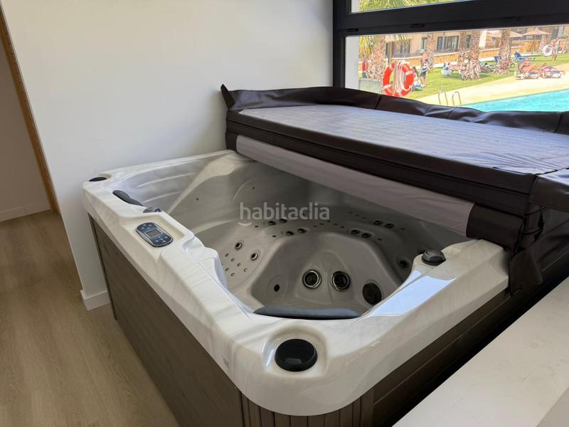 Foto 40fd24e5-cf89-4e70-9d0c-b552cbecdf8e. Apartament amb calefacció aparcament piscina a La Florida Orihuela