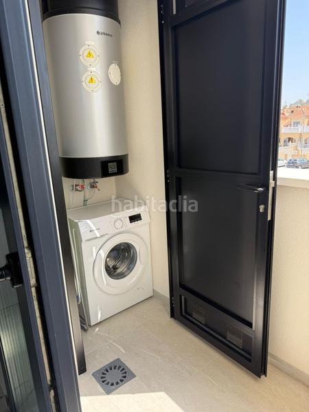 Foto 5489d8c6-f1df-48dd-bd5c-e27069e828c0. Apartament amb calefacció aparcament piscina a La Florida Orihuela