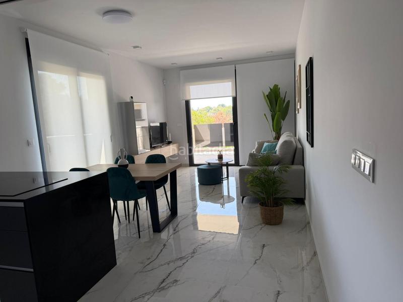 Foto ededf6e7-6d3d-4121-a666-c2913fab3b38. Apartament amb calefacció aparcament piscina a La Florida Orihuela