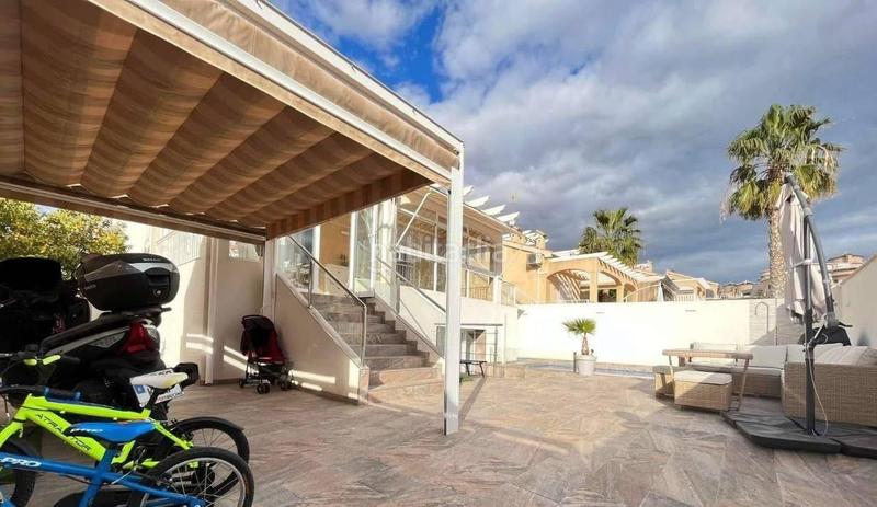 Foto 1a672fa4-f3be-4ffe-880d-f78ad775e470. Xalet amb aparcament a La Florida Orihuela