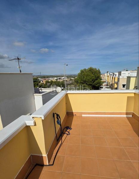 Foto 36850f35-48fa-42c9-9e18-227e8fa885df. Maison avec parking piscine dans La Florida Orihuela