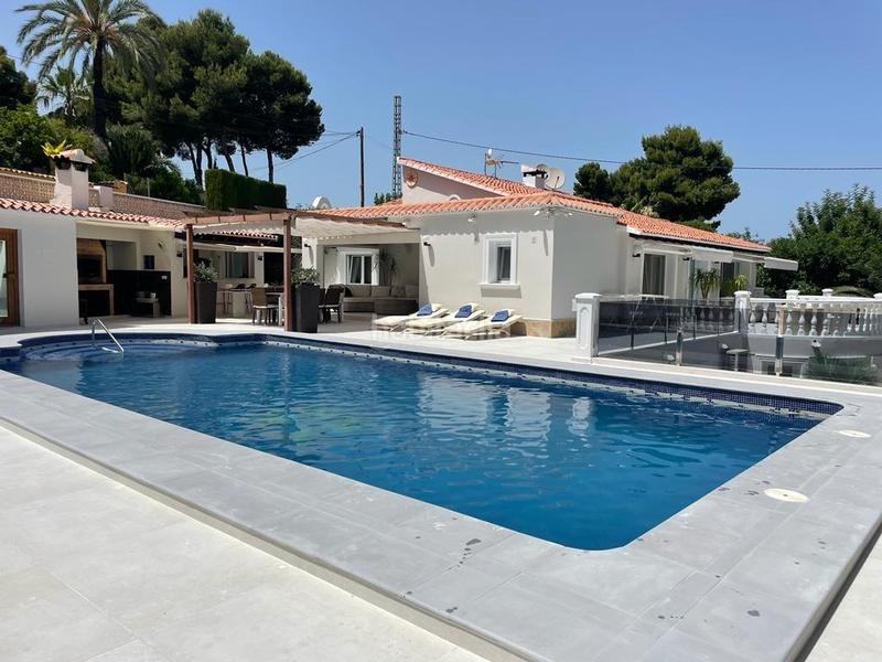 Foto 46291913-5a11-43b1-8b09-55855c1e2144. Chalet con riscaldamento parcheggio piscina in Moravit-Cap Blanc Moraira