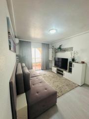 Appartement à Parque de las Naciones. Apartamento reformado en la zona del parque de las naciones, con