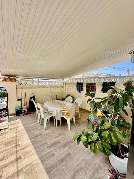 Foto d9ec82d8-a027-4fee-8121-a22f7c594171. Casa  en la residencia calas blancas en Zona Playa de los Locos Torrevieja