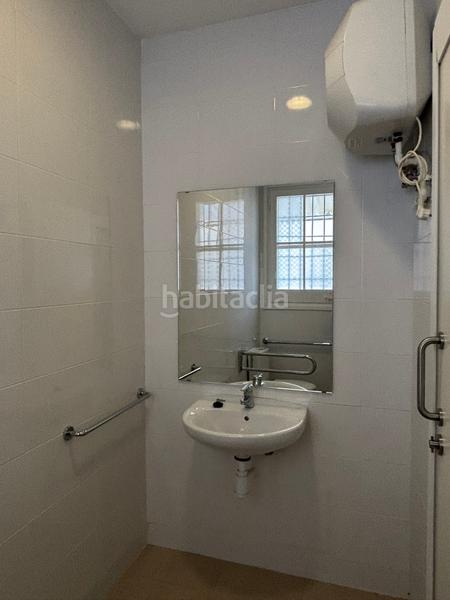 Foto d675acc6-6def-4b69-b04c-495f2e5bafc1. Rent business premise in carrer de colom 18 in Centre Sabadell