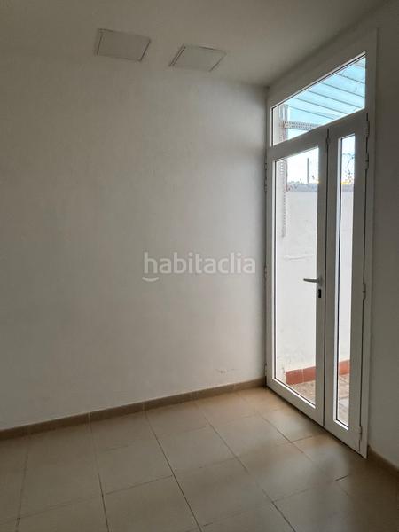 Foto f88dd7a8-5e9e-4f3c-ba36-a7fb58e5f4ca. Rent business premise in carrer de colom 18 in Centre Sabadell