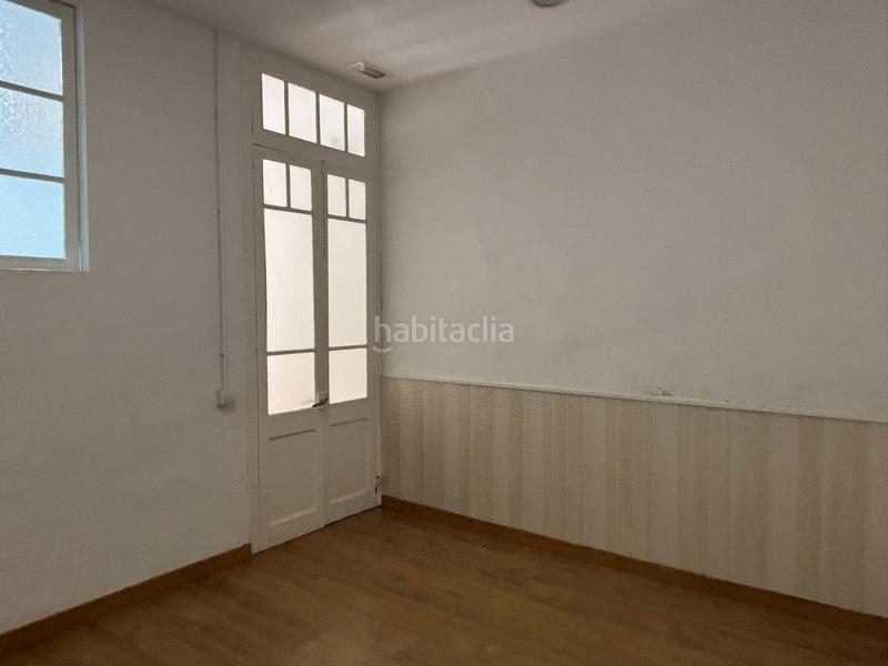 Foto d9e4d489-f774-4374-952b-6216c4623af8. Affitto locale commerciale in carrer de colom 18 in Sabadell