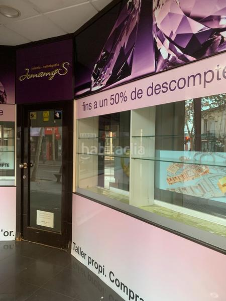 Foto 72c7c921-0f1f-4372-befb-f620f58e49c7. Rent business premise in rambla 174 in Centre Sabadell